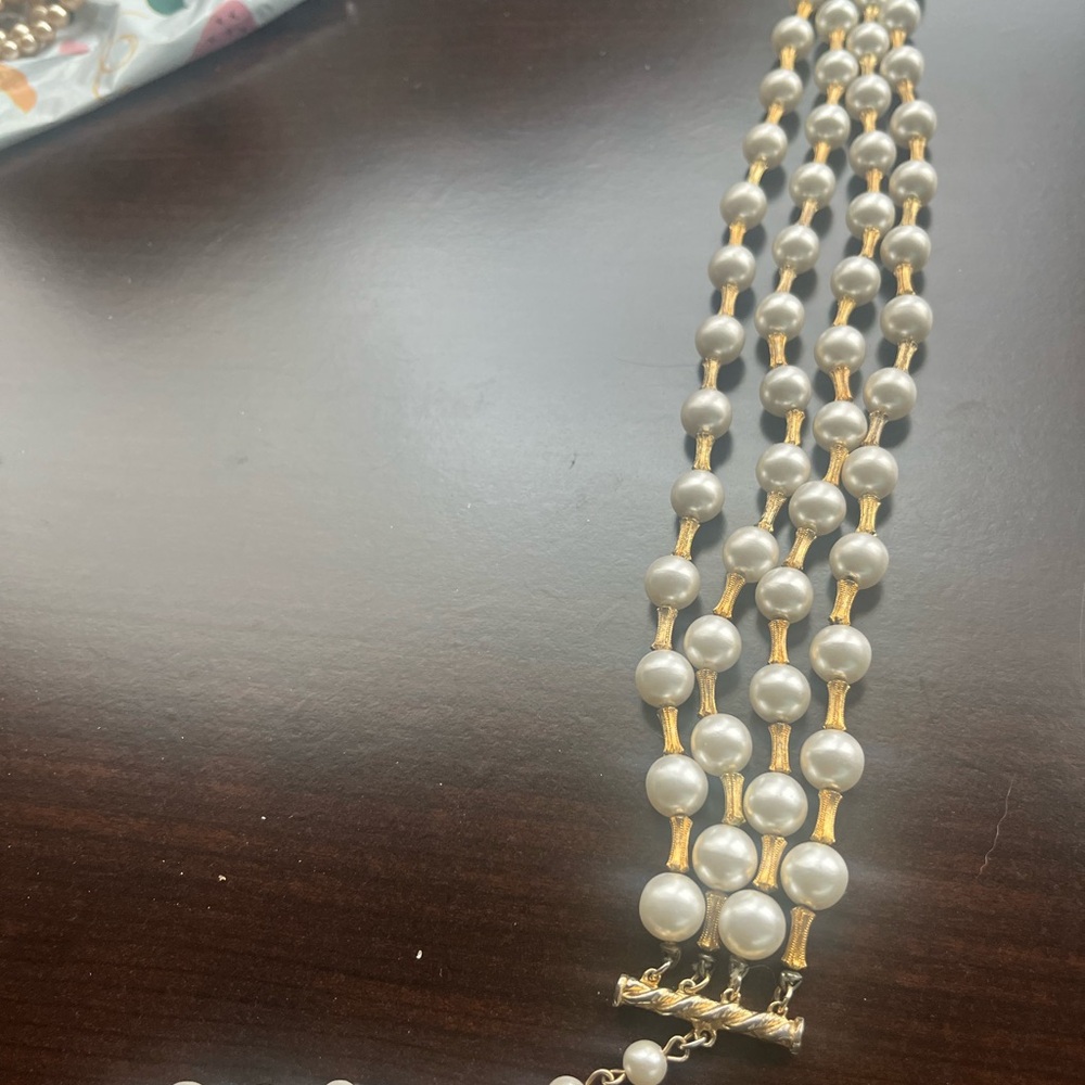 VINTAGE Alice Caviness Cream Multi-Strand Pearl Necklace - Picture 2 of 7